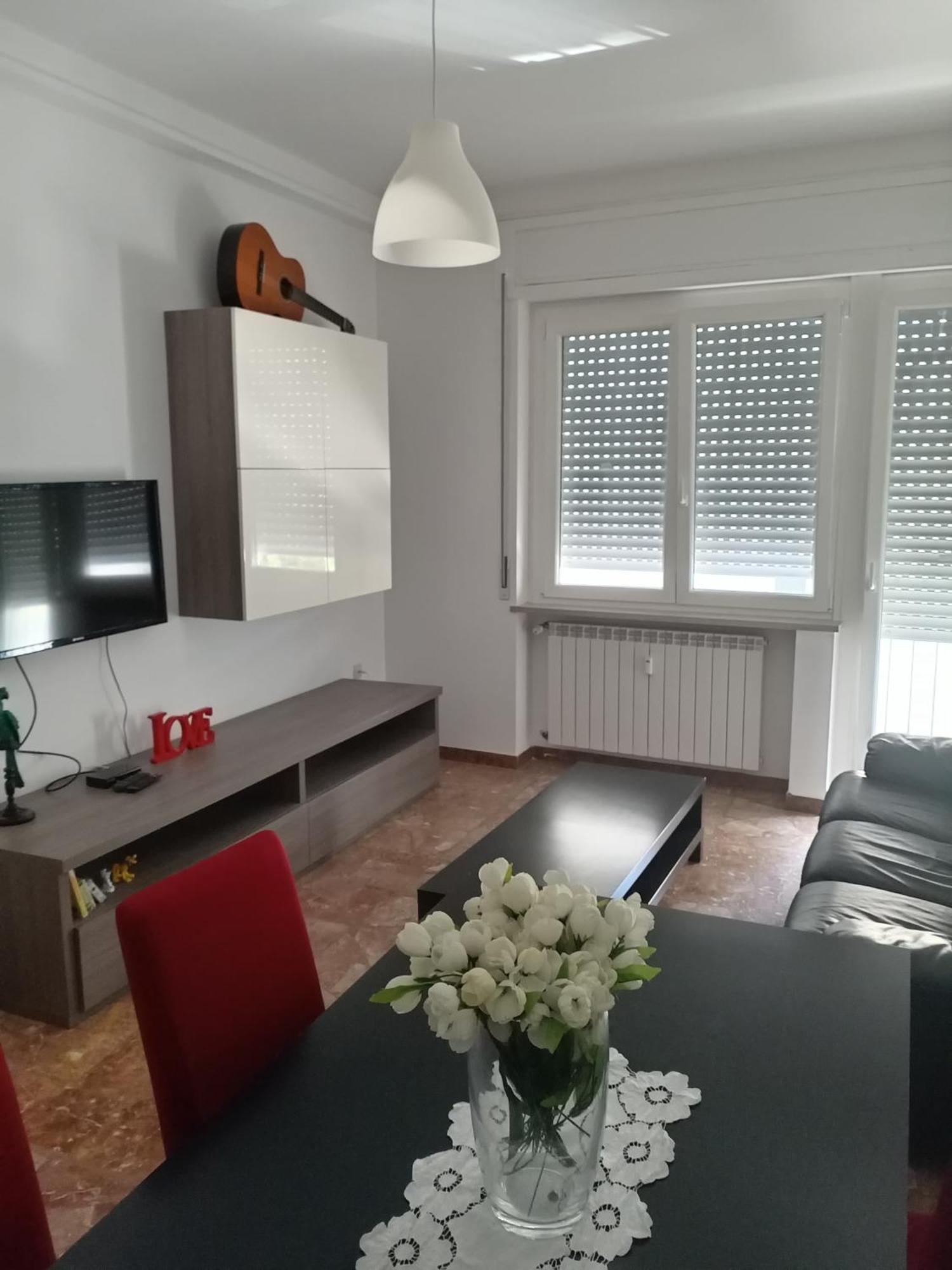 Love House - Apartment On The Beach ペスカーラ エクステリア 写真