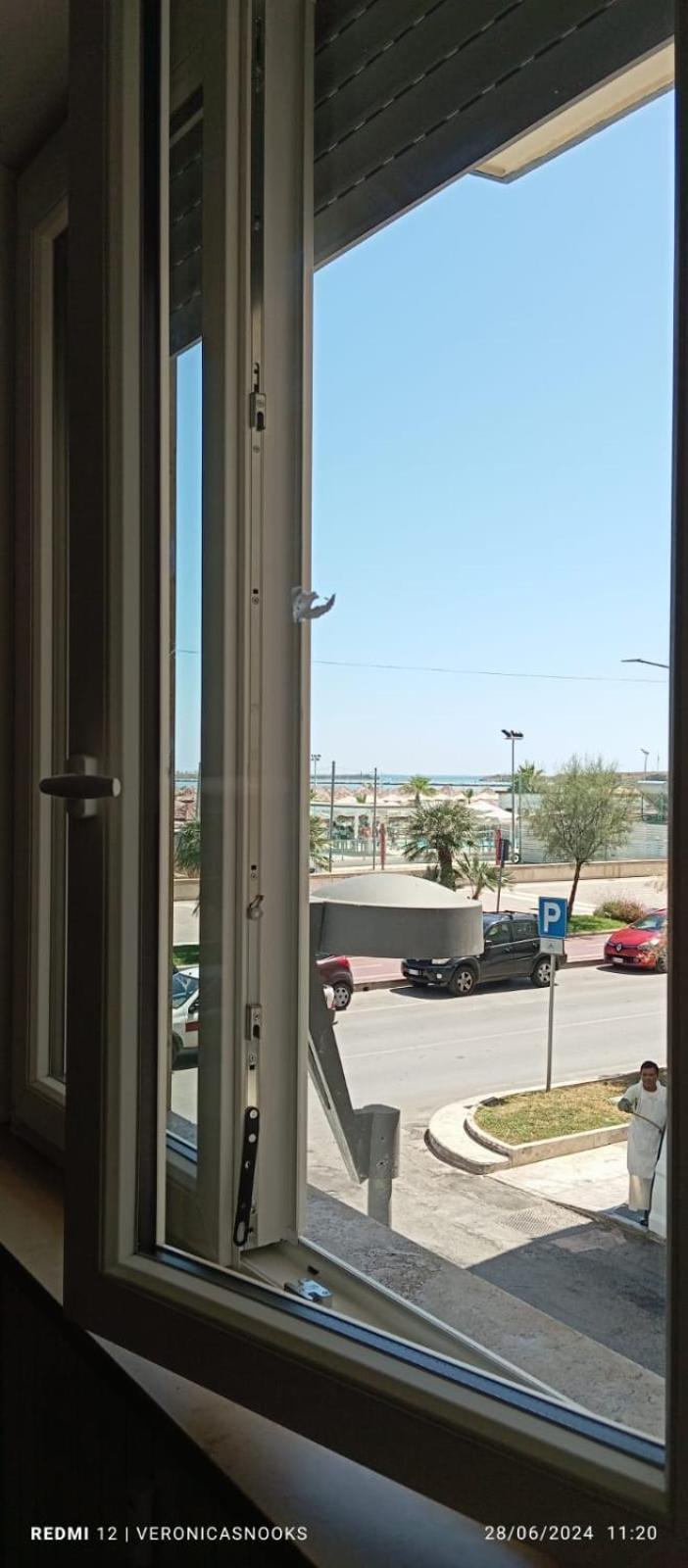 Love House - Apartment On The Beach ペスカーラ エクステリア 写真